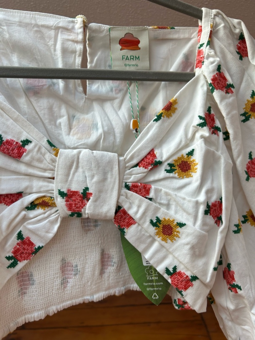 FARM Rio Embroidered Floral Crop Top. Size S. NWT. MSRP $178. - Picture 3 of 6